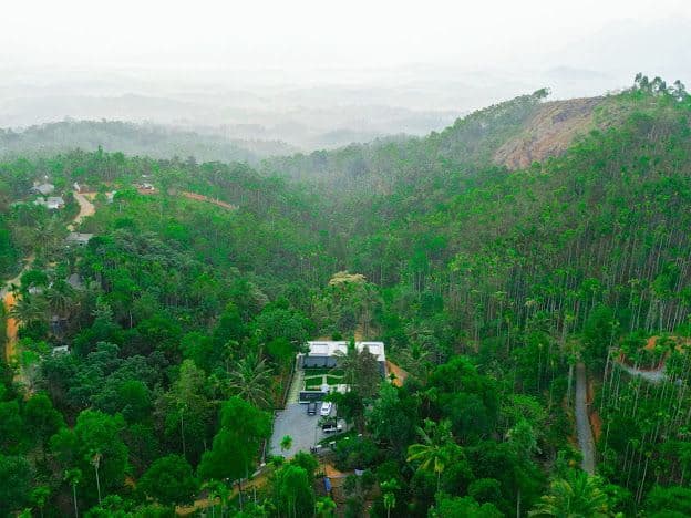 Brook land